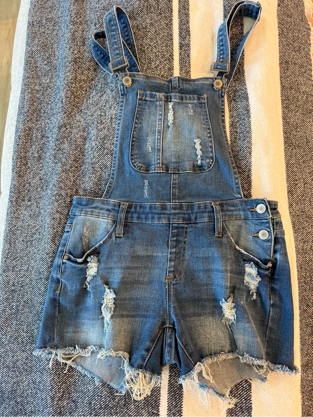I & M Blue Denim Overall Shorts Sz M